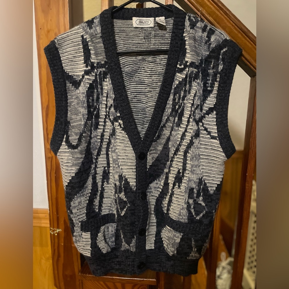 Vintage Stylish Black and Gray Cardigan Sweater Vest, Men’s M fall winter casual